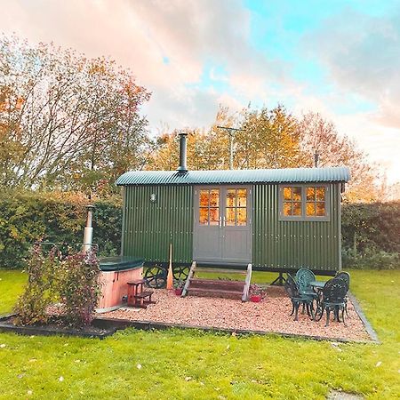 Old King William Shepherd Huts And Private Hot Tubs In North Norfolk Hunworth 외부 사진
