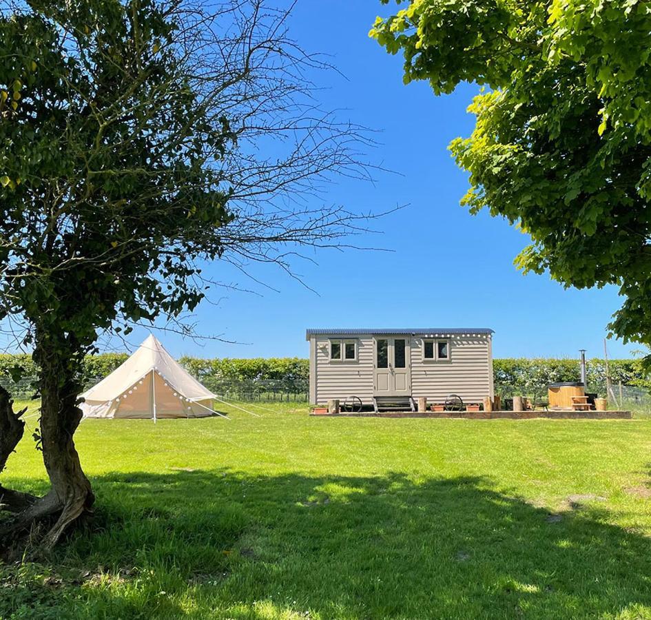 Old King William Shepherd Huts And Private Hot Tubs In North Norfolk Hunworth 외부 사진