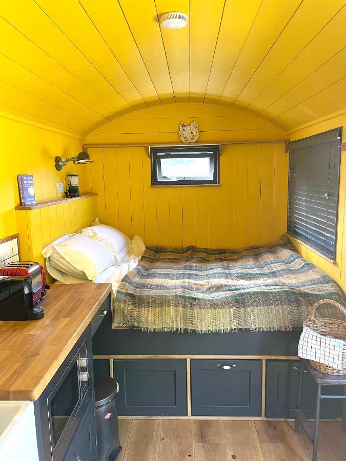 Old King William Shepherd Huts And Private Hot Tubs In North Norfolk Hunworth 외부 사진